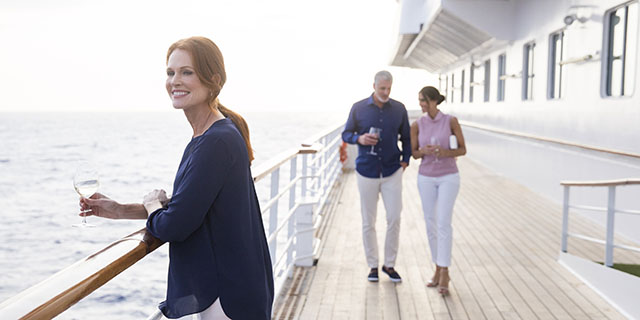 Expedia Travel & Cruises